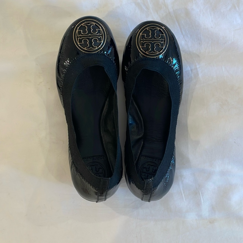 Minnie Travel Ballet Flats
